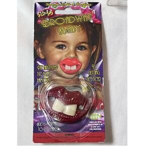 Billy Bob Broadway Babies Novelty Baby Pacifer Buck Teeth NIB